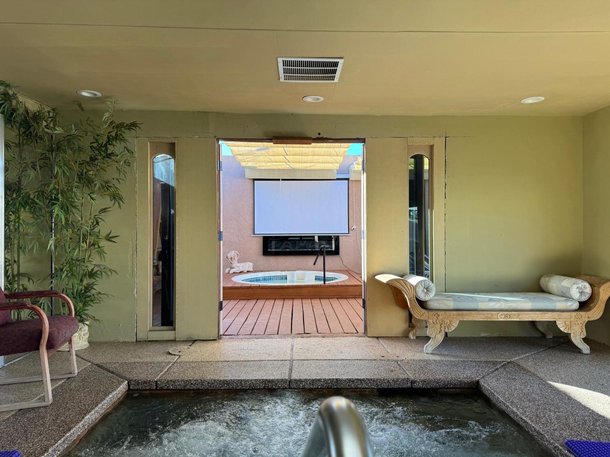 Mi Kasa Hot Springs 420,Adults Only, Clothing Optional Hotel Desert Hot Springs Exterior foto