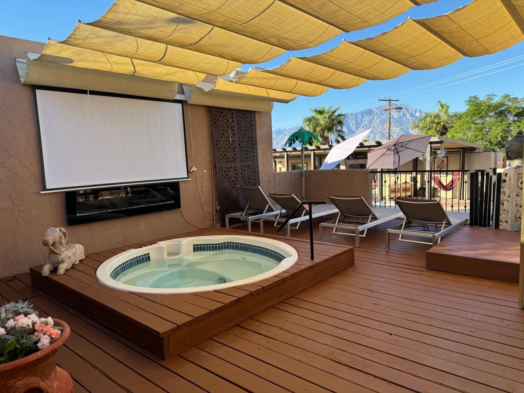 Mi Kasa Hot Springs 420,Adults Only, Clothing Optional Hotel Desert Hot Springs Exterior foto